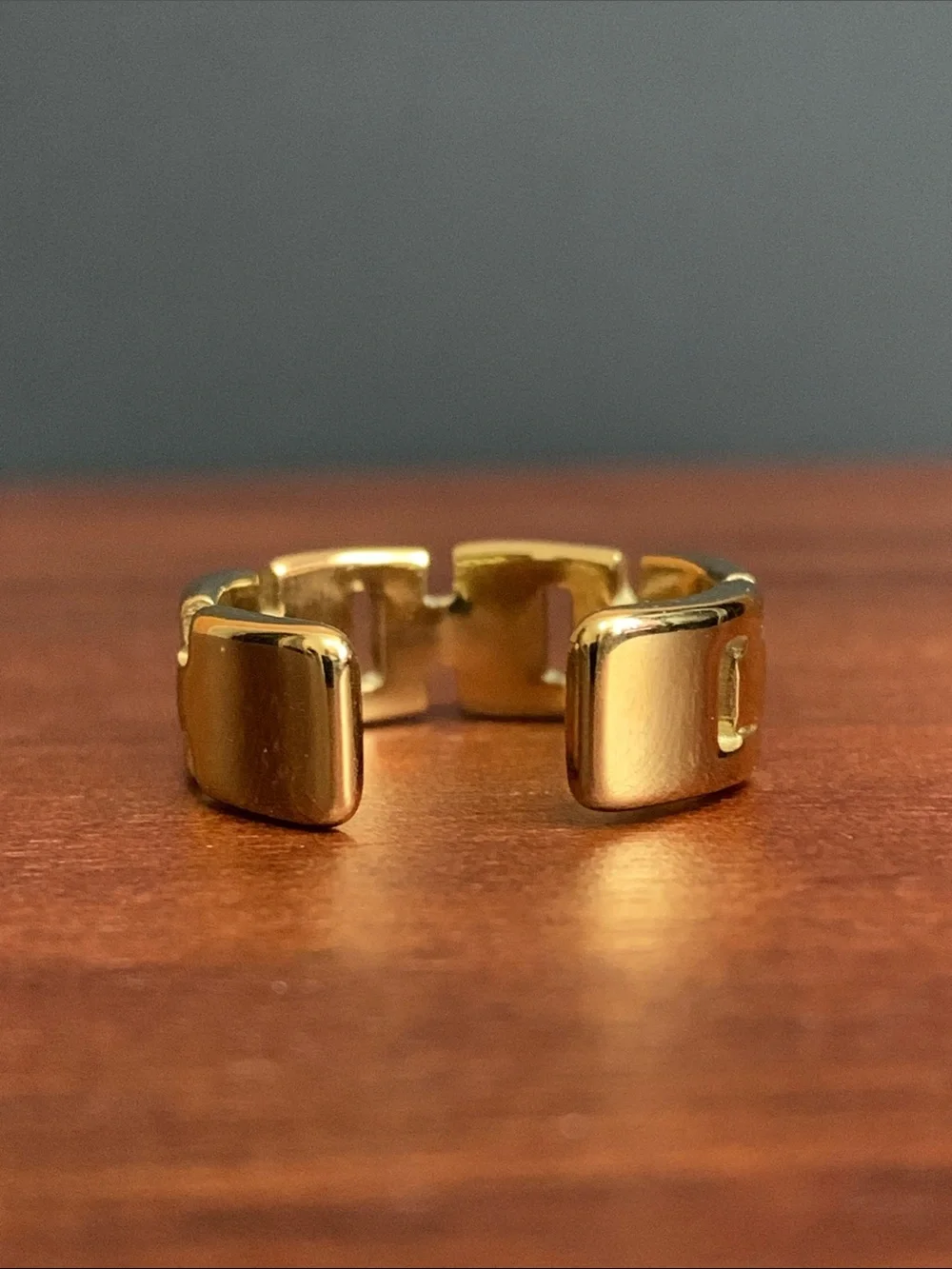NWT gold tone cut out ring size 8